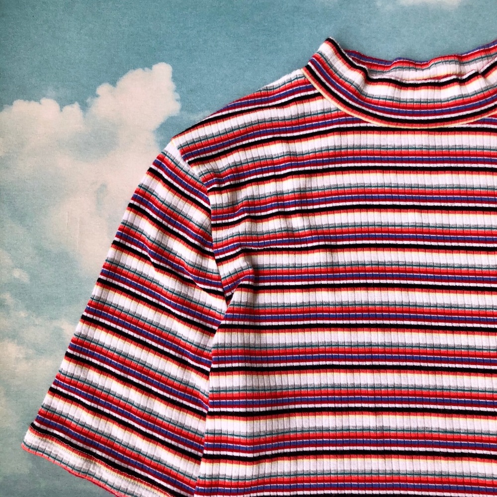 Wild Fable 90s style crop top